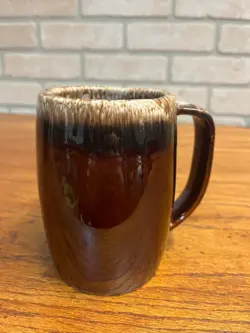 VINTAGE HULL POTTERY BROWN DRIP GLAZE COFFEE TEA MUG OVEN PROOF USA 5 TALL