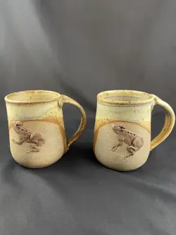 3D FROG MUGS