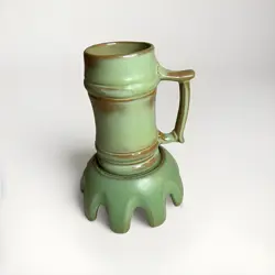 TALL MUG STAND