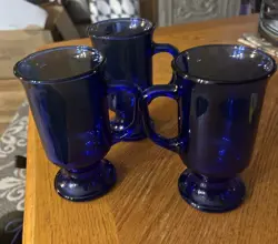 BLUE GLASS PEDESTAL