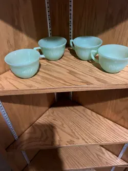 4 VINTAGE JADEITE GREEN FIRE KING THICK C HANDLE COFFEE CUP MUGS