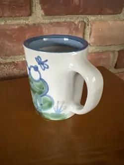 MUG RIBBIT