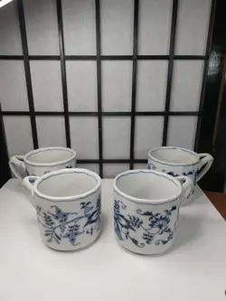 ONION COFFEE MUGS.