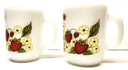 ANCHOR HOCKING MILK GLASS COFFEE MUG STRAWBERRIES & FLOWERS? VINTAGE SET OF 2