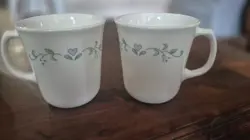 2 VINTAGE CORELLE CORNING WARE COUNTRY COTTAGE COFFEE MUGS OR CUP (P10)