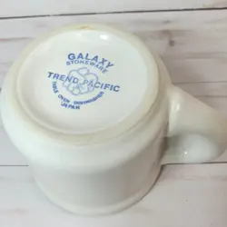 MUG VINTAGE STONEWARE
