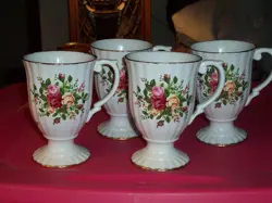 VINTAGE 1962 ROYAL ALBERT LTD OLD COUNTRY ROSES FLUTED PEDESTAL MUGS SET 4 SET B