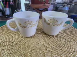 2 VTG HOMER LAUGHLIN COFFEE CUPS MARRIOTT HOTEL WASHINGTON D.C. TRENTWOOD