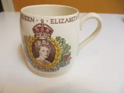 VINTAGE QUEEN