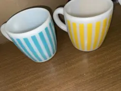 TURQUOISE YELLOW MILK