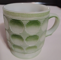 VINTAGE ANCHOR HOCKING FIRE KING GREEN CAMELOT COFFEE MUG