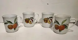 4 VINTAGE ROYAL WORCESTER EVESHAM 4