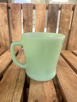 VINTAGE FIRE-KING JADEITE RESTAURANT WARE D HANDLE COFFEE MUG