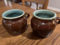 OF SMALL BEANPOTS/MUGS