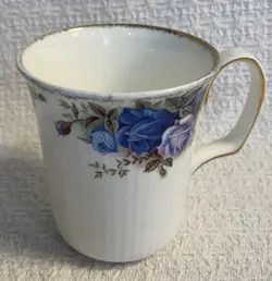 VINTAGE ROYAL ALBERT MOONLIGHT ROSE BONE CHINA ENGLAND COFFEE CUP MUG  1987