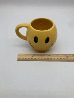 VINTAGE MCCOY POTTERY USA YELLOW SMILEY FACE MUG COFFEE CUP