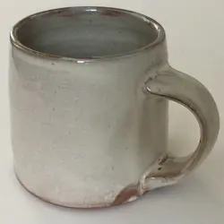 HANDCRAFTED POTTERY MUG