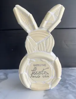 FIESTA WARE *  BUNNY / PEEP *  HANDMADE IN USA  W/ VINTAGE  ~ IVORY ~ SAUCER