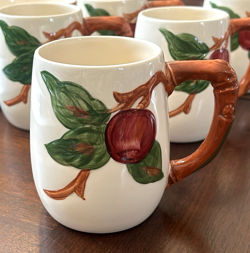 APPLE 5 GRAND MUGS FRANCISCAN CALIFORNIA USA VINTAGE EARTHENWARE COFFEE GRANDMUG