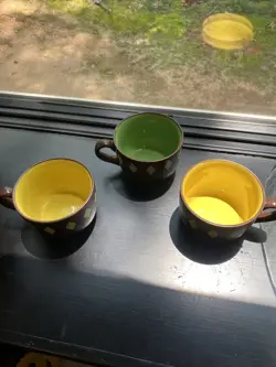 YELLOW GREEN