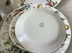 16 VINTAGE CORELLE