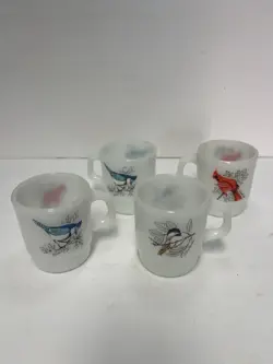 4 VTG STACKING ANCHOR HOCKING FIRE KING COFFEE MUGS SONG BIRDS  MILK GLASS USA