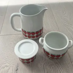 PITCHER POMONA
