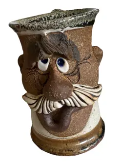 POTTERY SIGNED MMS