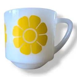 VINTAGE FEDERAL GLASS YELLOW DAISY FLOWER MUG MCM