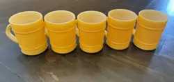 5 VINTAGE FIRE KING ANCHOR HOCKING MILK GLASS YELLOW COFFEE CUP MUGS