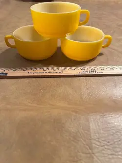 VTG FIRE KING D HANDLE YELLOW STACKABLE SOUP MUG CUP BOWL ANCHOR HOCKING USA 5