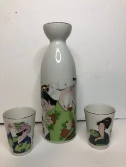 GEISHA PORCELAIN SAKE