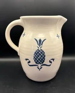 VTG PFALTZGRAFF HOSPITALITY SPECTRUM LINE BLUE PINEAPPLE 64 OUNCE PITCHER USA