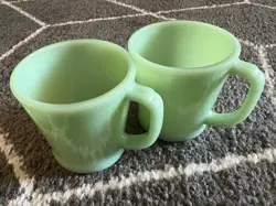 2 VINTAGE FIRE KING/ANCHOR HOCKING JADEITE D HANDLE OVEN WARE COFFEE CUPS
