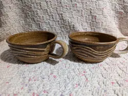 VINTAGE HANDMADE CERAMIC BROWN/TAN MUGS - SET OF 2 - READ DESCRIPTION