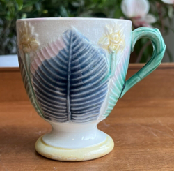 FOOTED LILY MUG