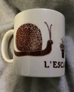 MUG COLLECTIBLE.