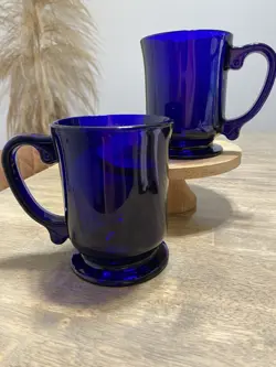 SCROLL HANDLE MUG