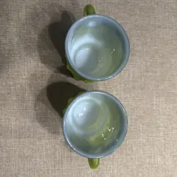 DIAMOND MILK GLASS