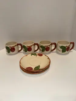 APPLE COFFEE