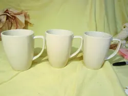 VTG CORELLE COORDINATES SOLID WHITE PORCELAIN MUGS, SET OF 3