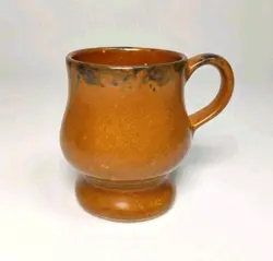 POTTERY PEDESTAL FOOTED