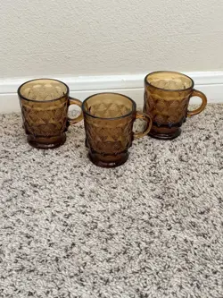 ANCHOR HOCKING FIRE KING KIMBERLY DIAMOND GLASS MUGS COFFEE CUP VTG AMBER