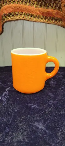 VINTAGE ORANGE MILK