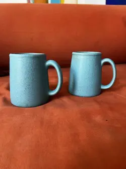 2 VINTAGE BENNINGTON VERMONT POTTERY MATTE TURQUOISE S1 MUG CUP TANKARD
