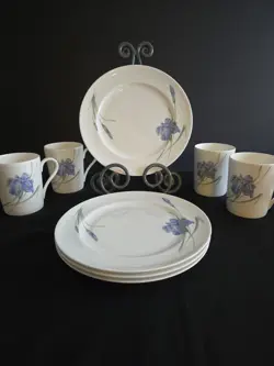 DESSERT PLATES CUPS