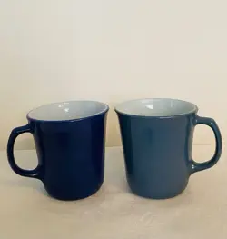 VINTAGE PYREX BLUE