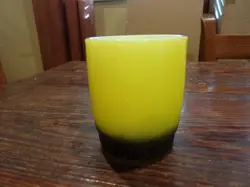 STACKABLE YELLOW