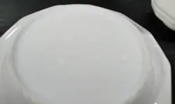 WHITE CUPS