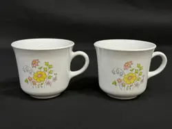 CUPS FLORAL PATTERN